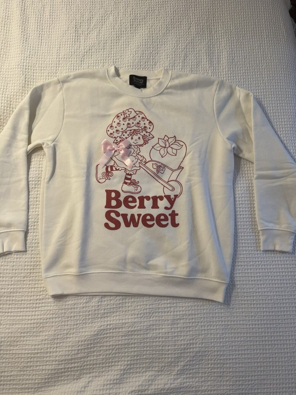 Strawberry Shortcake "Berry Sweet" Sweatshirt Women's Large Pink Bow Coquette